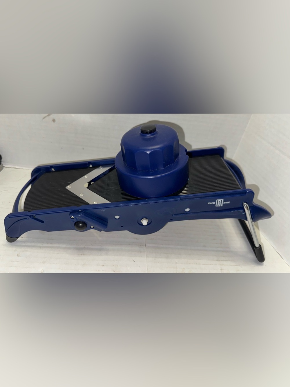 Robert Irvine Adjustable Mandoline Slicer in blue